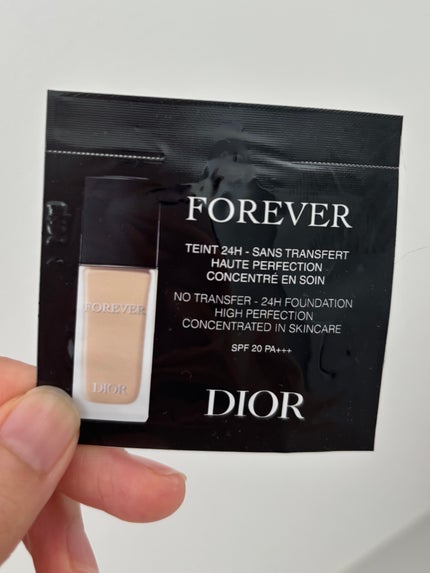 ディオールスキン フォーエヴァー フルイド グロウ 1Nニュートラル/Dior/リキッドファンデーションを使ったクチコミ(1枚目)