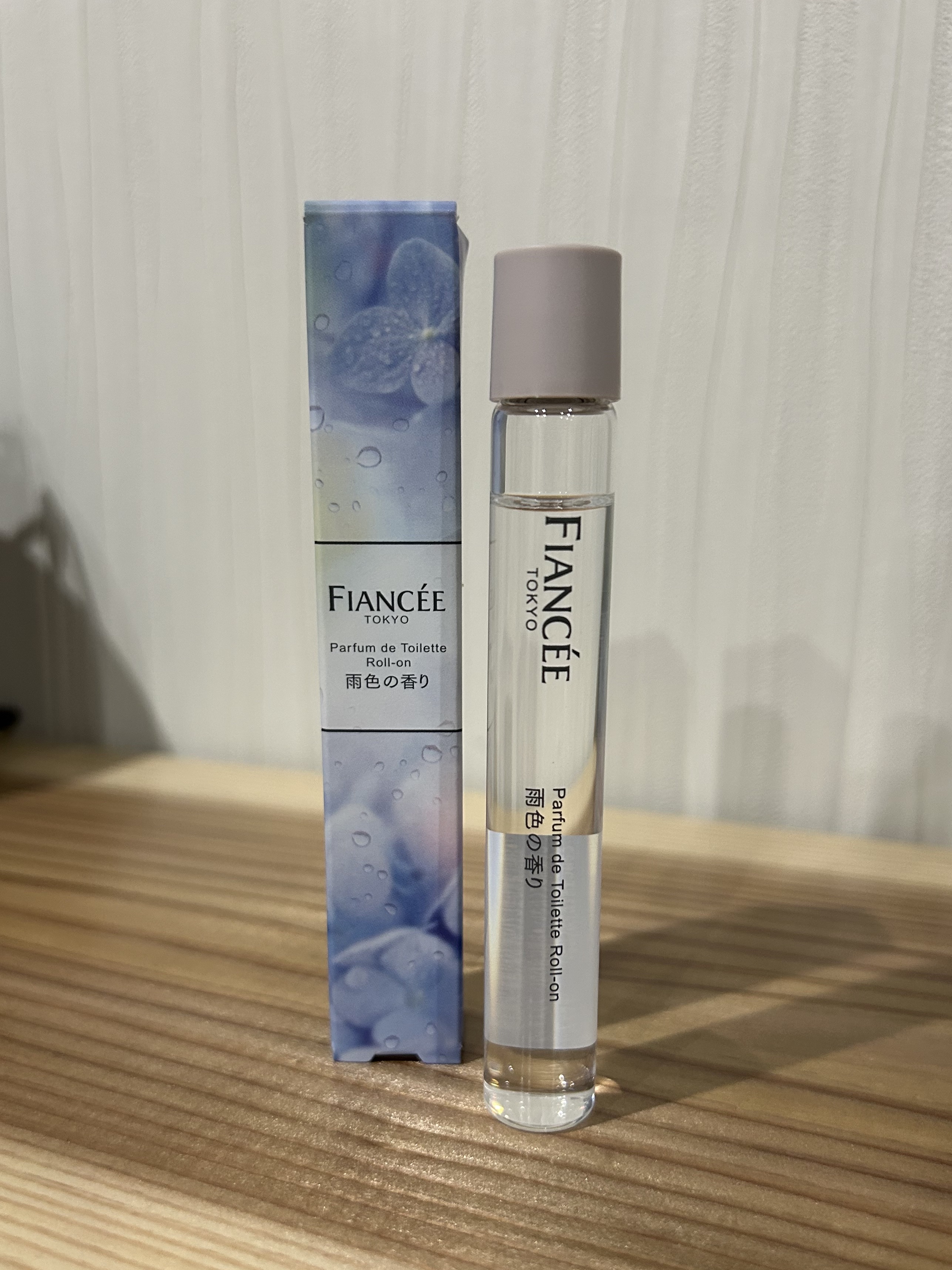 パルファンドトワレ ロールオン 雨色の香り/フィアンセ/香水を使ったクチコミ（1枚目）