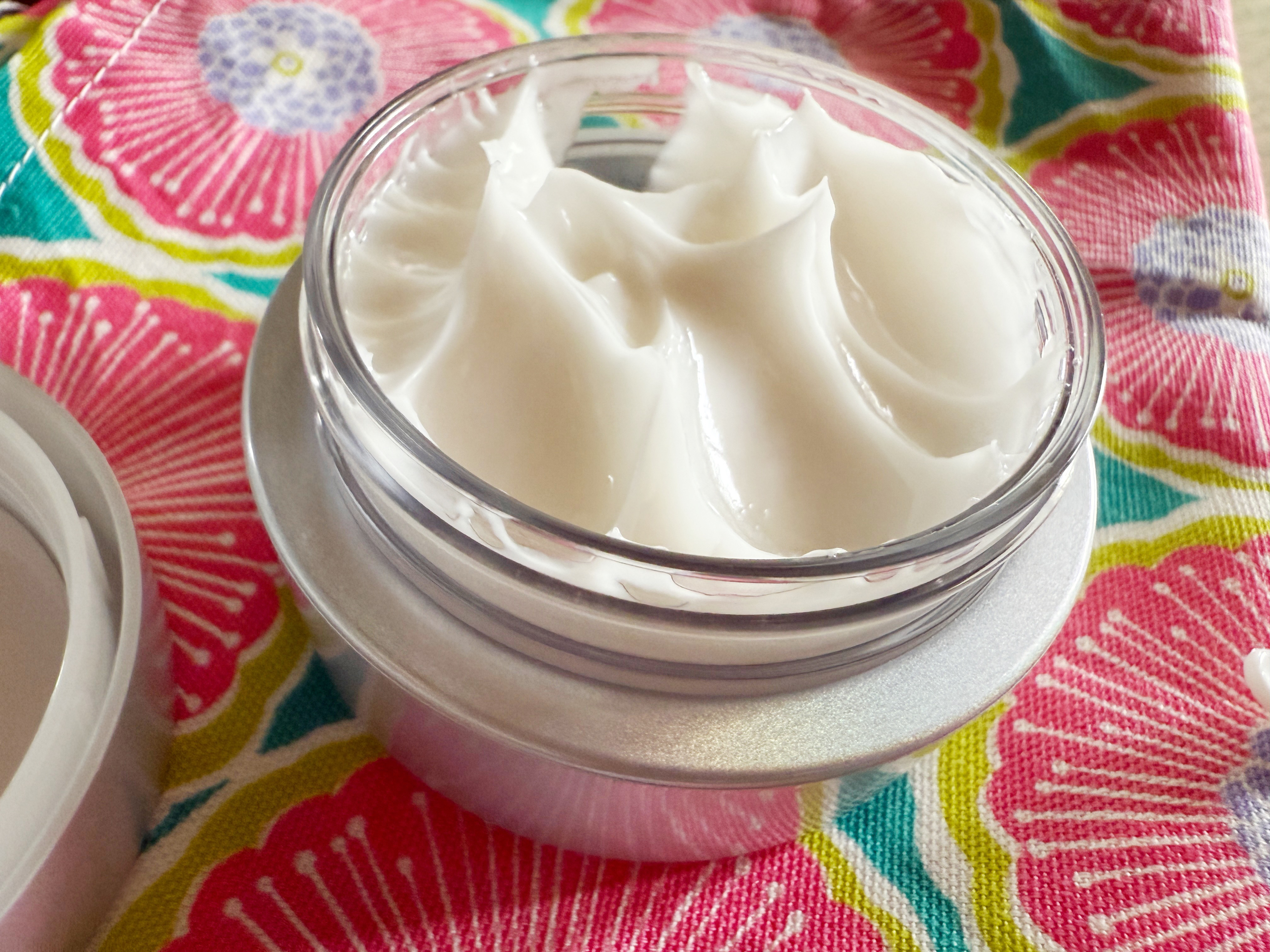 エテルナム​ クリーム ​/エテルナム/フェイスクリームを使ったクチコミ（3枚目）