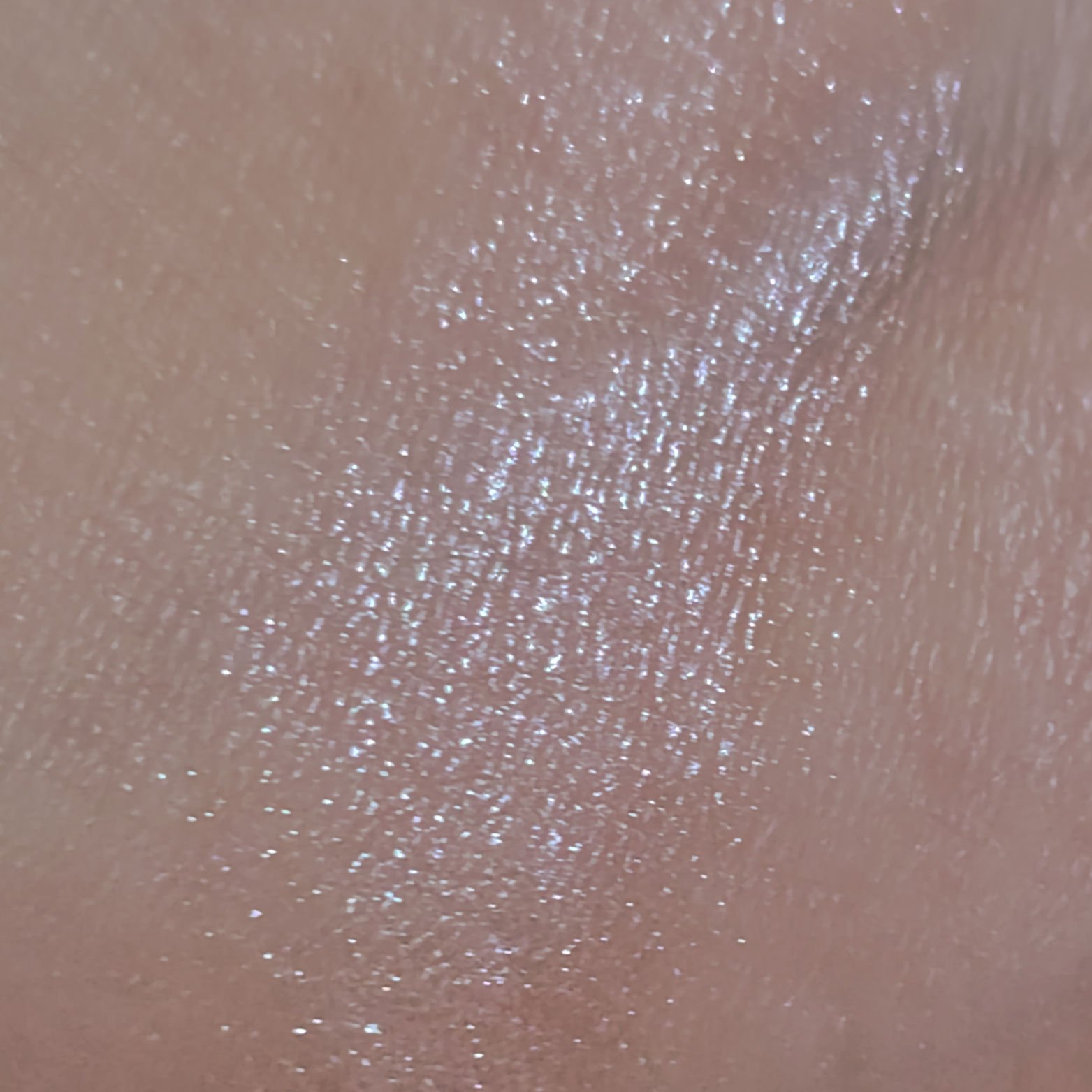 ペイント ウィズ ライト ラディアント フェイス イルミネーター トリオ/ローラ メルシエ/プレストパウダーを使ったクチコミ（3枚目）