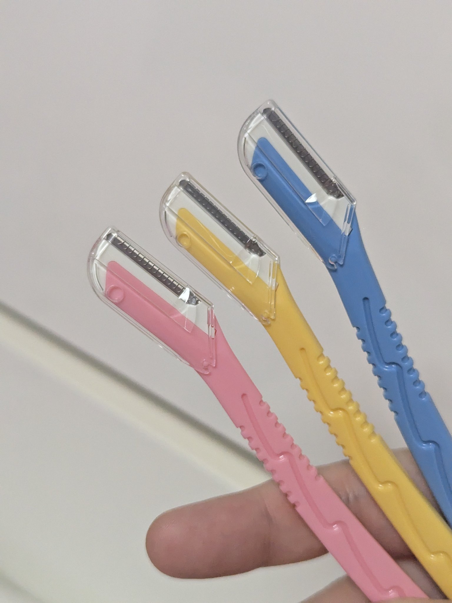 ピアニィ まゆ用 3本入り/ピアニィ/シェーバーを使ったクチコミ（3枚目）