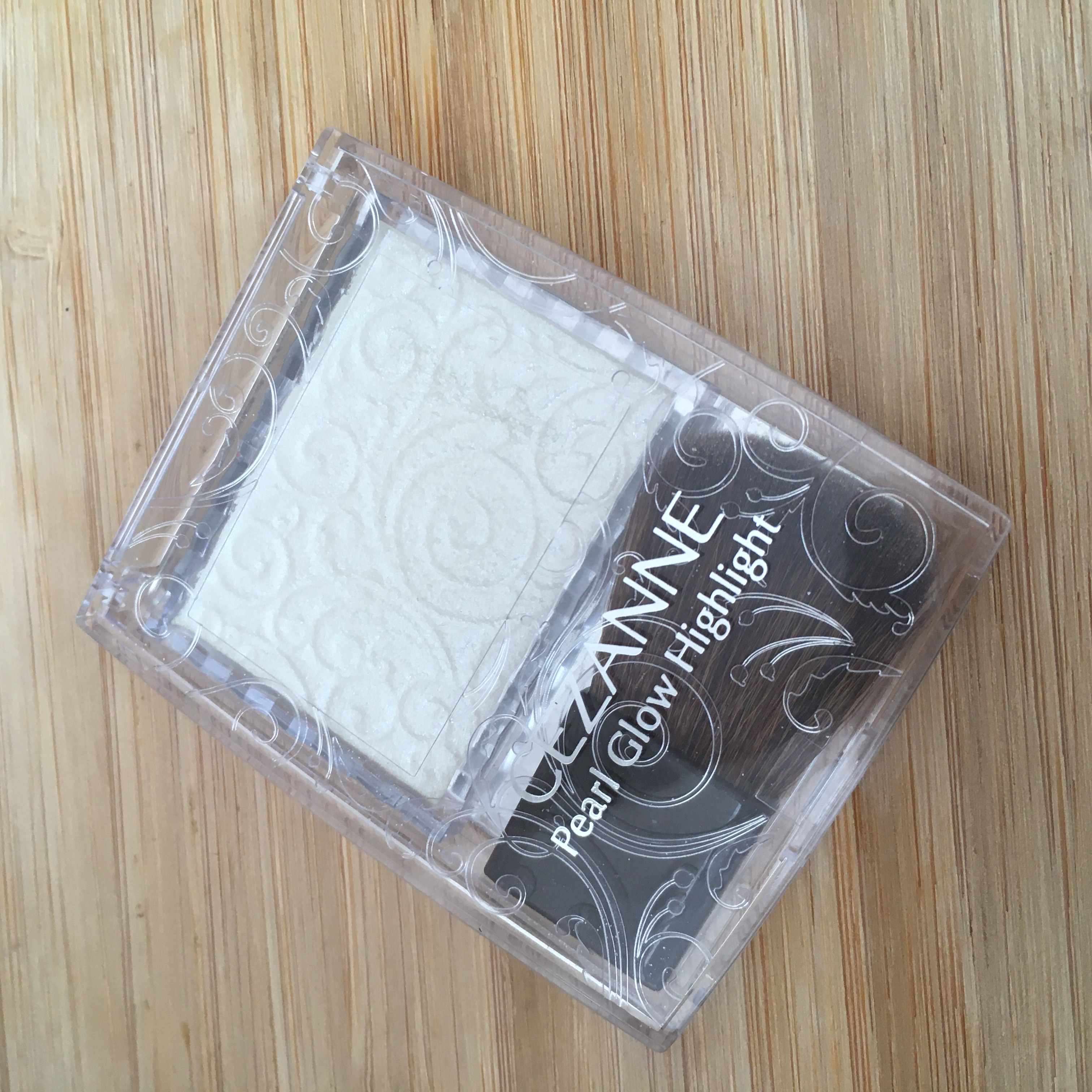 パールグロウハイライト/CEZANNE/パウダーハイライトを使ったクチコミ（1枚目）