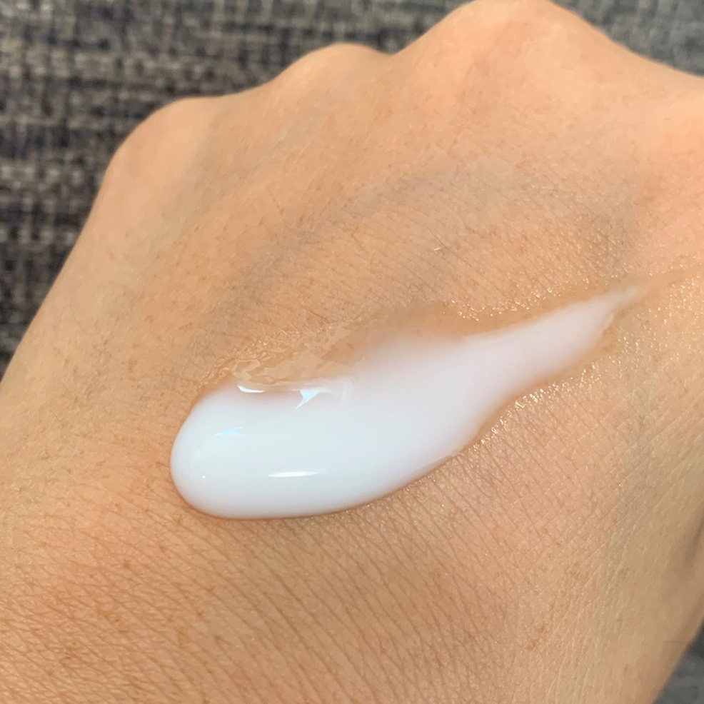 ジルスチュアート クリスタルブルーム サムシングピュアブルー パフュームドハンド エッセンス /JILL STUART/ハンドクリームを使ったクチコミ（3枚目）