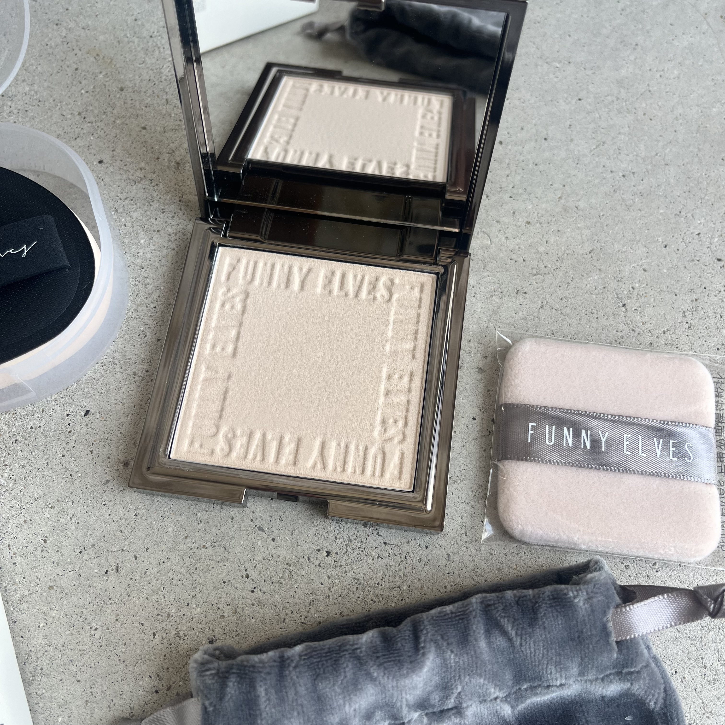 ソフトマットプレストパウダー/FUNNY ELVES方里/プレストパウダーを使ったクチコミ（2枚目）