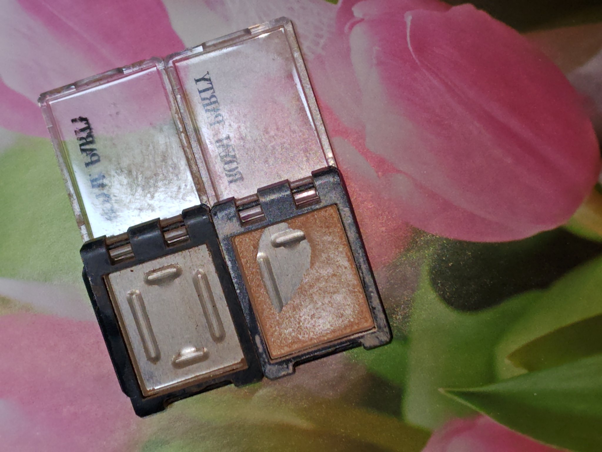 ロイヤルパーティー カスタムハイライト/DAISO/パウダーハイライトを使ったクチコミ（1枚目）