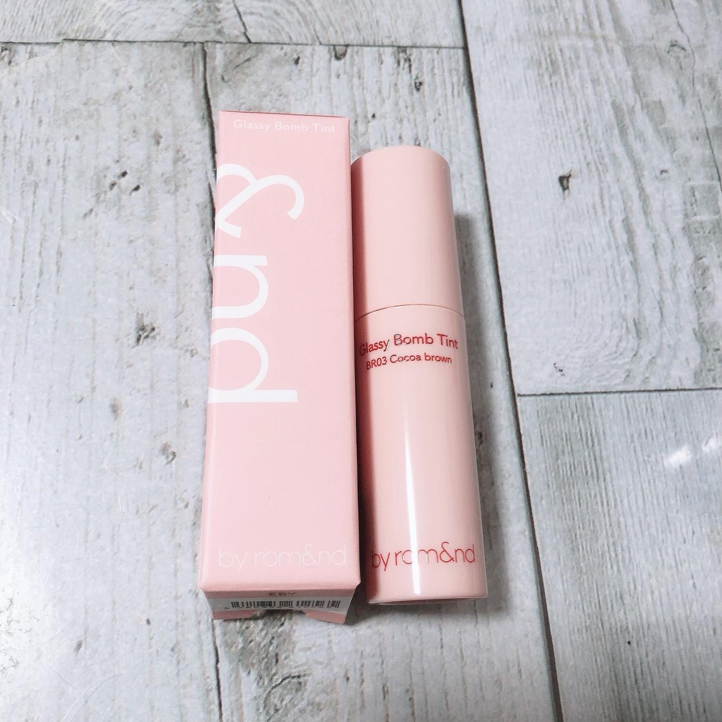 アンドバイロムアンド グラッシーボムティント/&nd by rom&nd/リップティントを使ったクチコミ(3枚目)