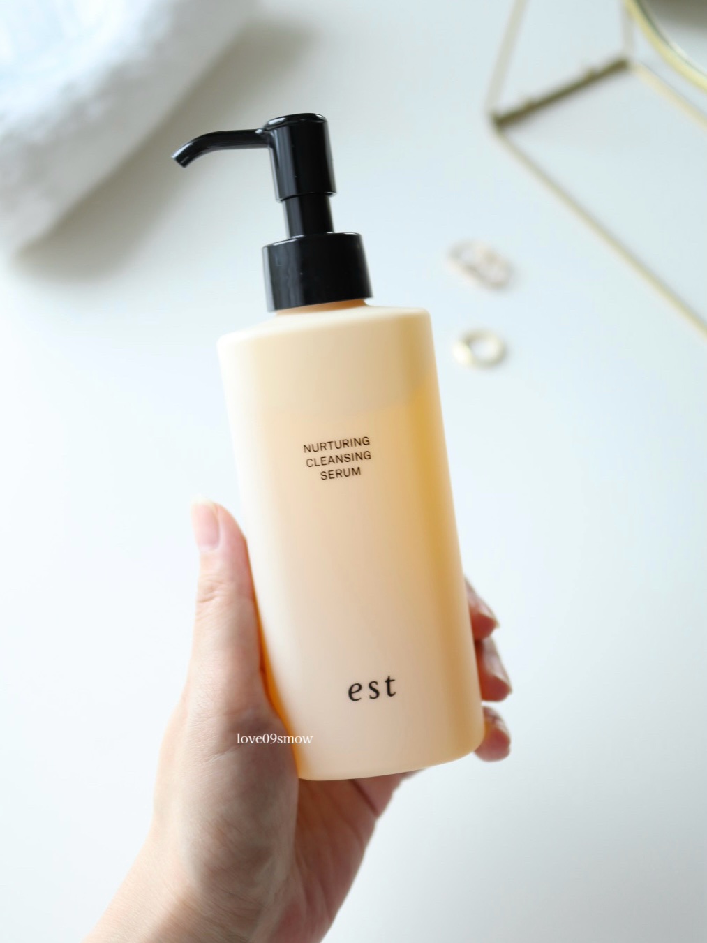 エスト ナーチャリング クレンジングセラム/est/オイルクレンジングを使ったクチコミ（2枚目）