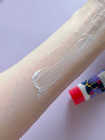 CHAYA cosme ゴールドインハンドクリーム紅い梅の香り/CHAYA cosme/ハンドクリームを使ったクチコミ(4枚目)