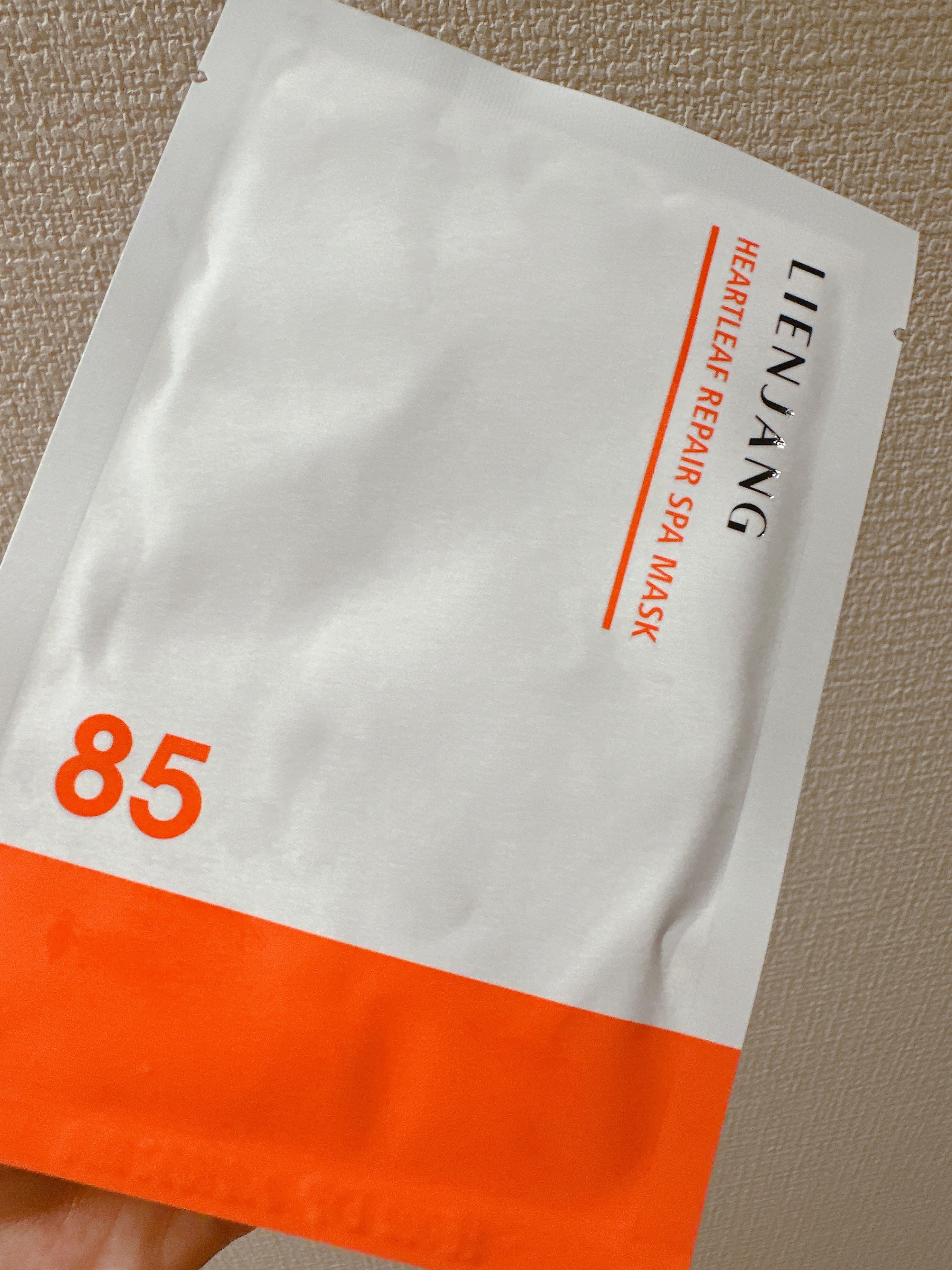 🌼リエンジャン🌼
🌼ドクダミ リペア スパマスク🌼

メガデビューで気になってたパックを購入💕

ニキビ肌なのですが、わたしのニキビはCICAよりも、ノニよりも、ドクダミのほうが鎮静効果を感じられるのでドクダミコスメを探している�