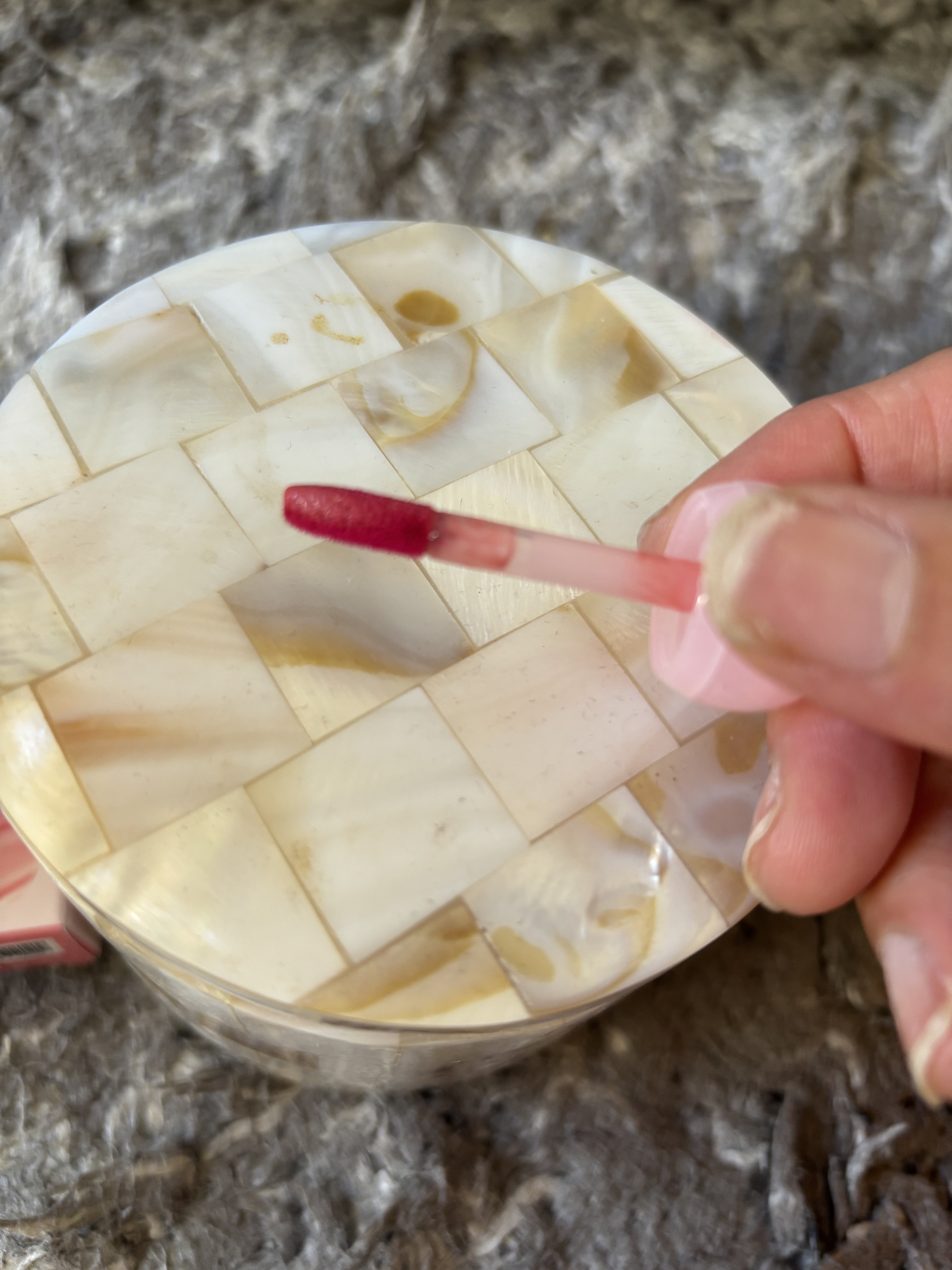 ジューシーデューイグロウティント/dasique/リップティントを使ったクチコミ（2枚目）