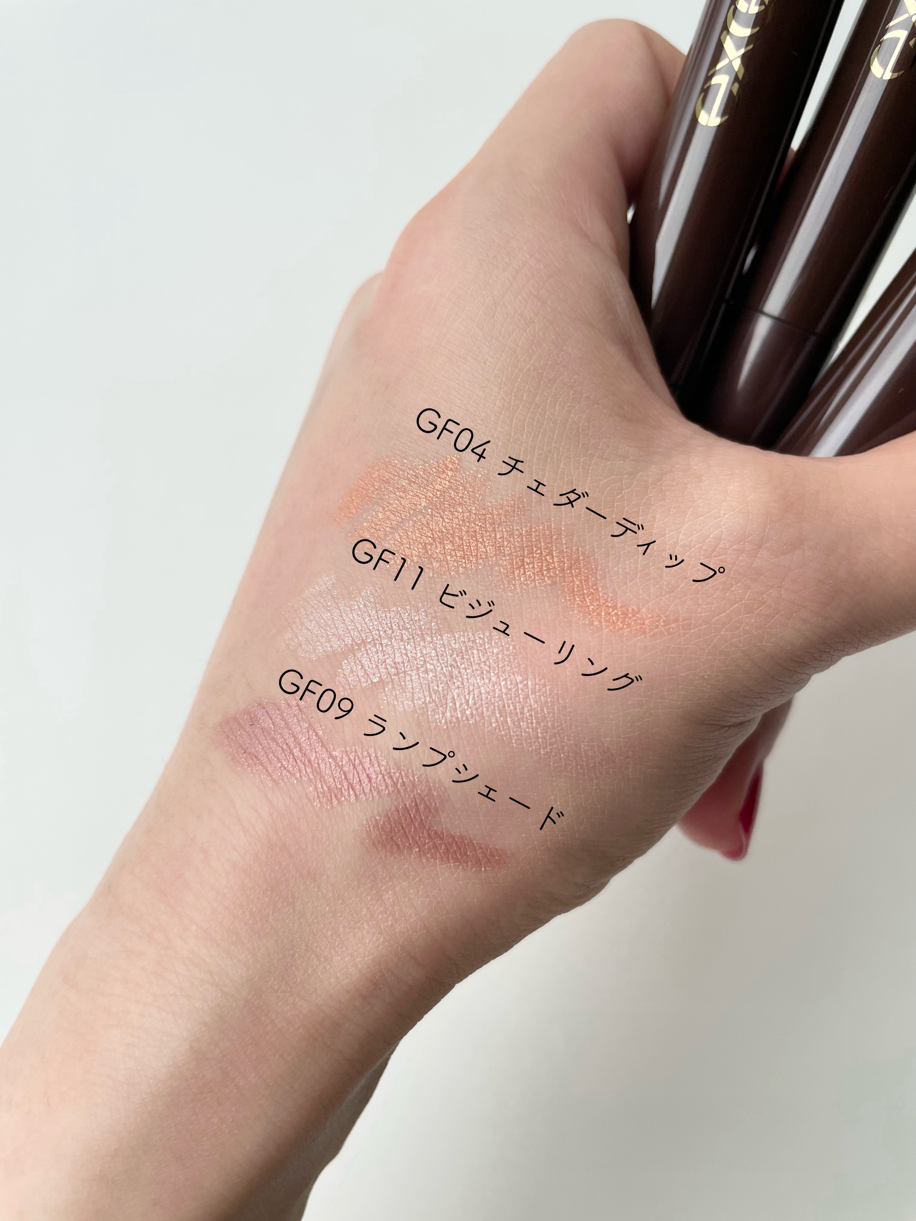 グリームオンフィットシャドウ/excel/スティックアイシャドウを使ったクチコミ（3枚目）