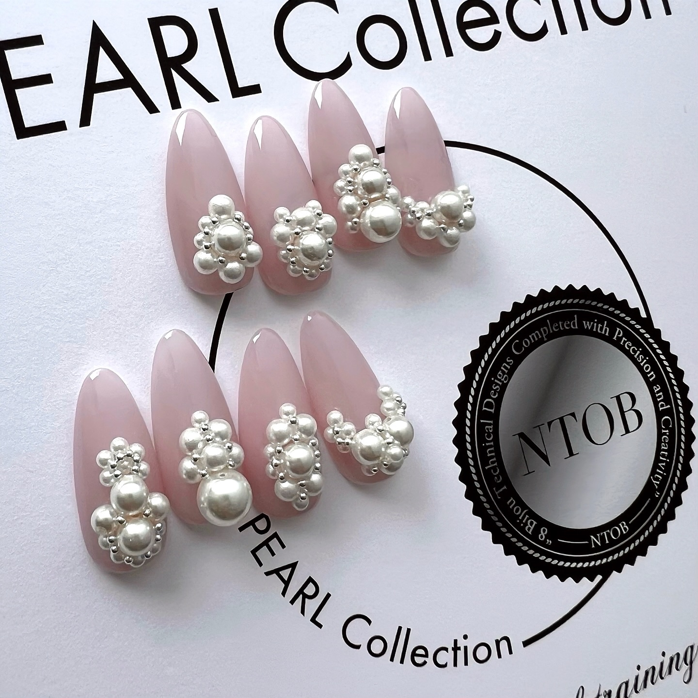 #ビジューネイル,#パールネイル,#アクセサリーネイル,#夏ネイル,#大人可愛いネイルのネイルデザイン