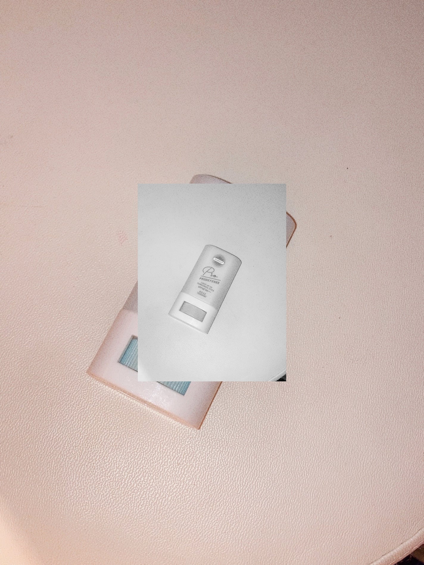 プロディフェンス ライトアップUV スティック/サンカット®/日焼け止めスティックを使ったクチコミ(1枚目)