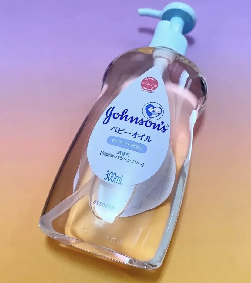 ジョンソン ベビーオイル 無香料 300ml/ジョンソンベビー/ボディオイルを使ったクチコミ（1枚目）