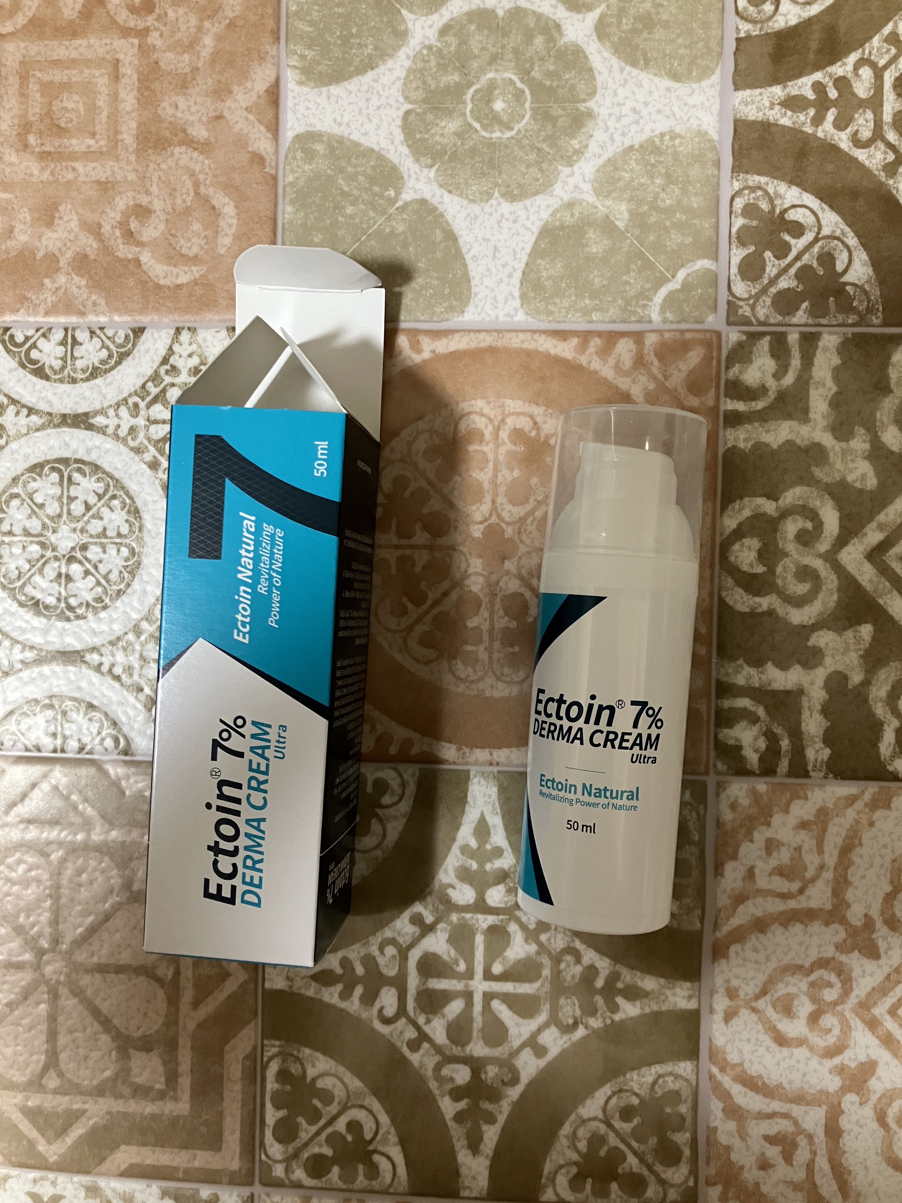 ドイツエクトイン 7％ ダーマクリームウルトラ/Dermailly/フェイスクリームを使ったクチコミ（1枚目）