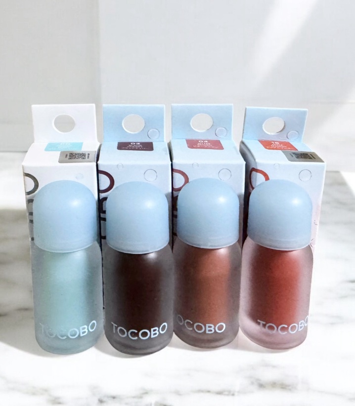 ジューシーベリープランピングリップオイル/TOCOBO/リップグロスを使ったクチコミ（2枚目）