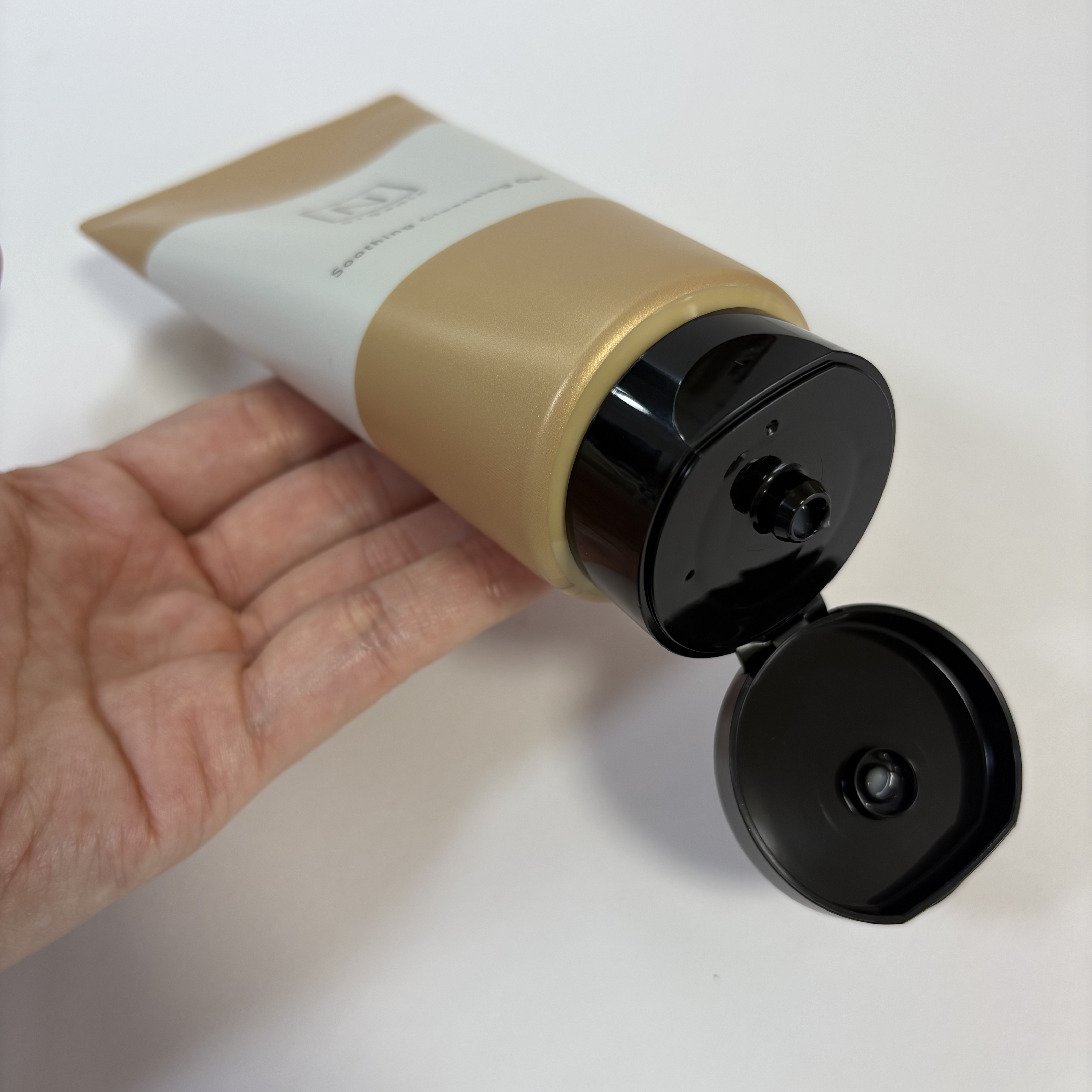 N organic Basic スージング クレンジングジェル/Ｎ organic/クレンジングジェルを使ったクチコミ（2枚目）