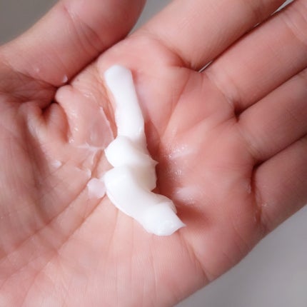 ストレートシャンプー/ストレートトリートメント ホワイトブロッサムの香り/Straine/市販シャンプーを使ったクチコミ(7枚目)