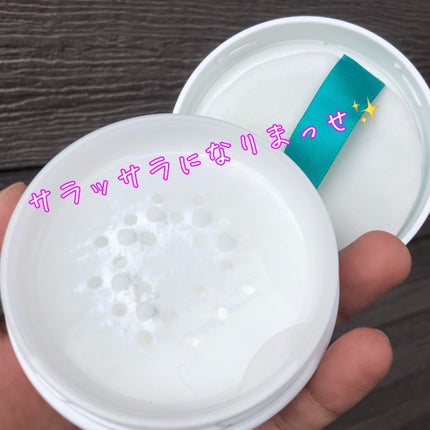 薬用さらさらデオドラントパウダー/デオナチュレ/デオドラント・制汗剤を使ったクチコミ(3枚目)