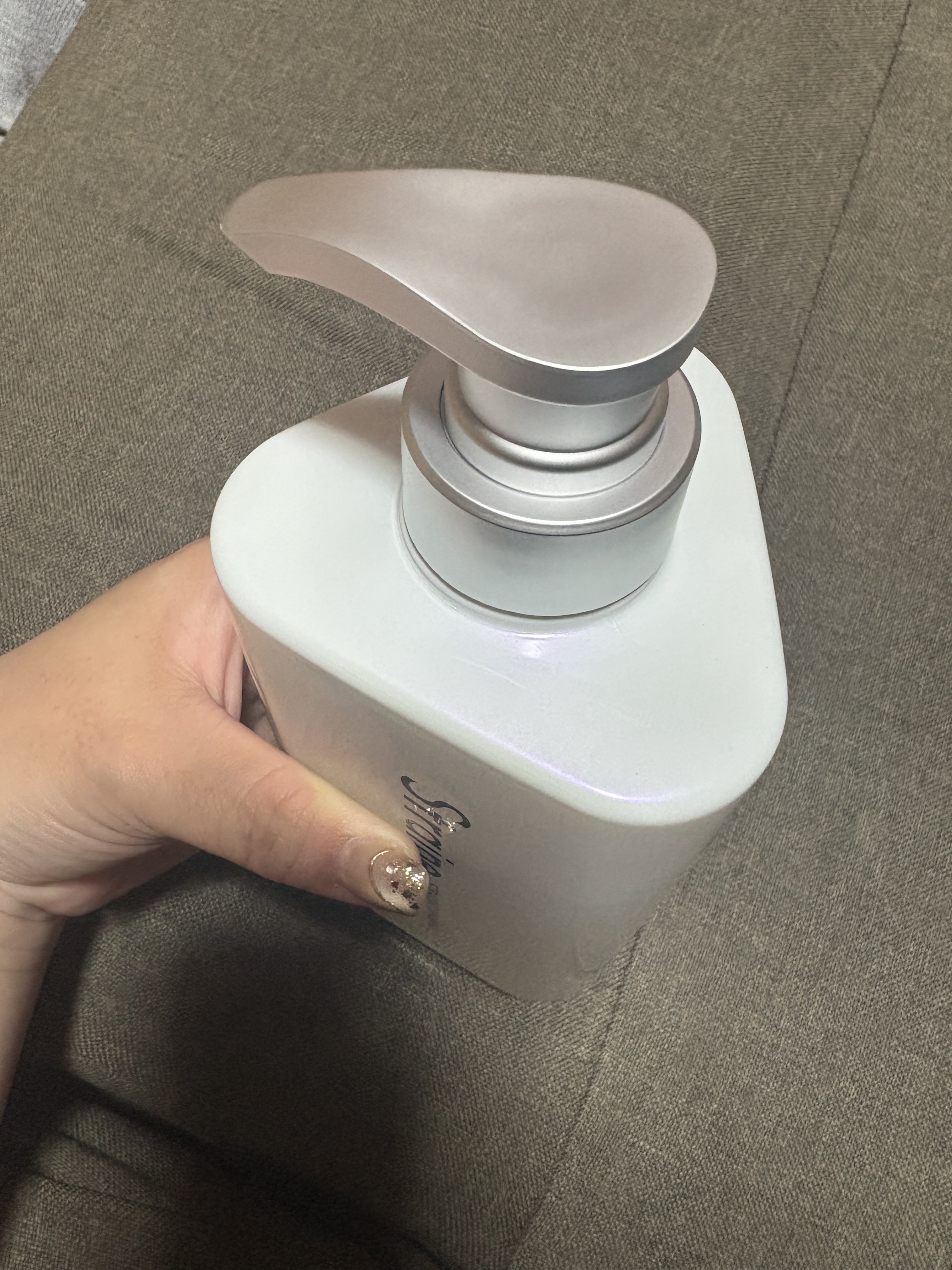 ストレートシャンプー/ストレートトリートメント ホワイトブロッサムの香り/Straine/市販シャンプーを使ったクチコミ（2枚目）