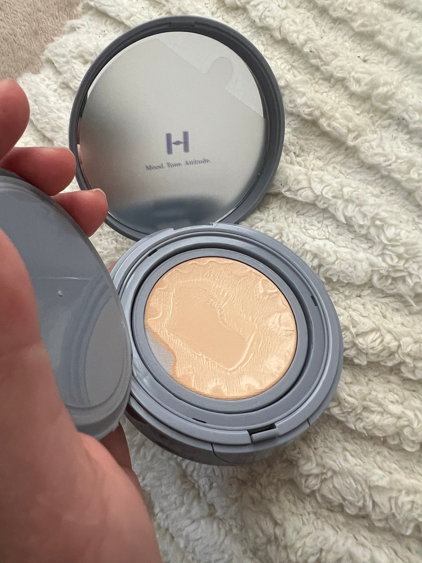 セカンドスキンメッシュマットクッション/hince/クッションファンデーションを使ったクチコミ(2枚目)