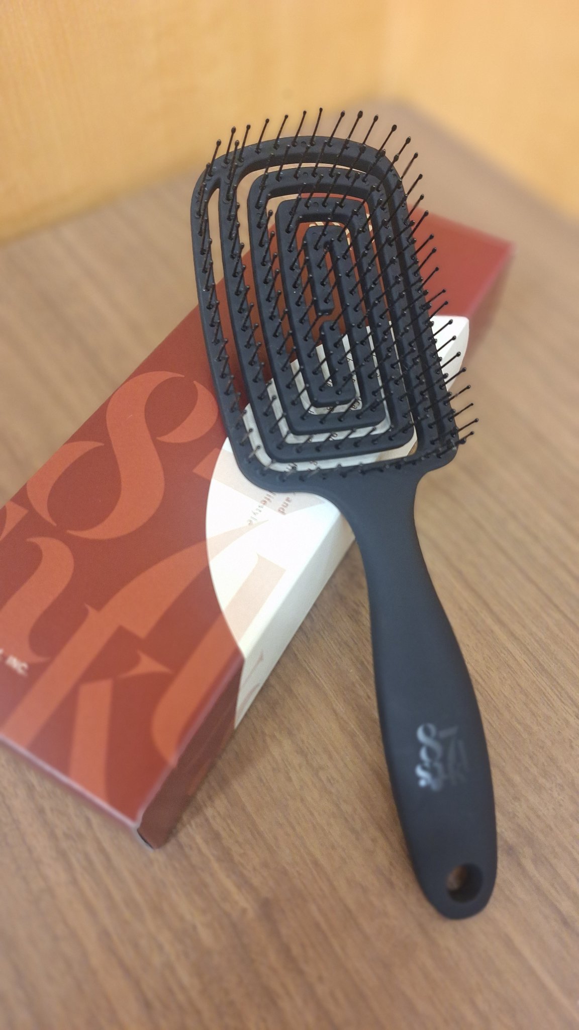 87saku ハナサク 速乾ブラシ/87saku/ヘアブラシを使ったクチコミ（1枚目）