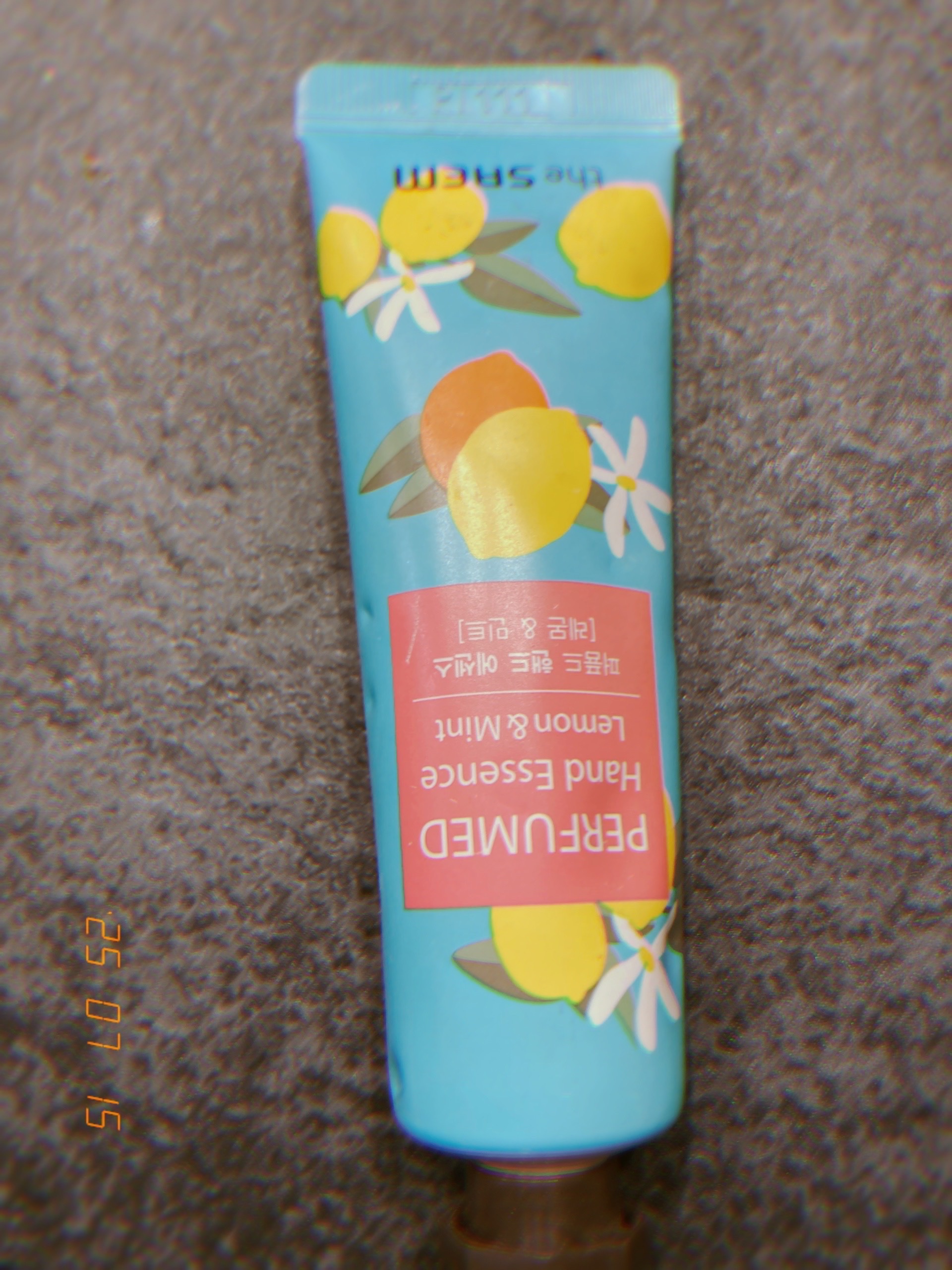 パフュームド ハンド ライトエッセンス/the SAEM/ハンドクリームを使ったクチコミ（1枚目）