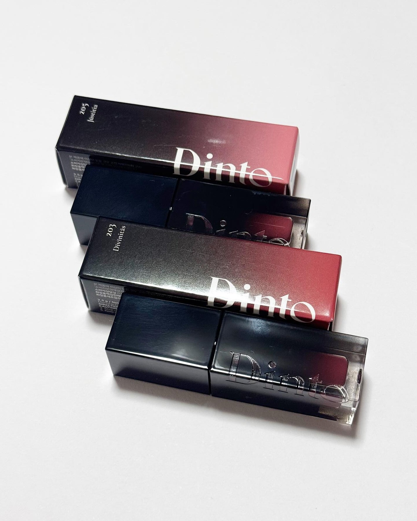 MOON on LIPS 「.🩶🩷🩶🩷🩶🩷Dintoブラーグローイリップティントガラスのよ..」(1枚目)