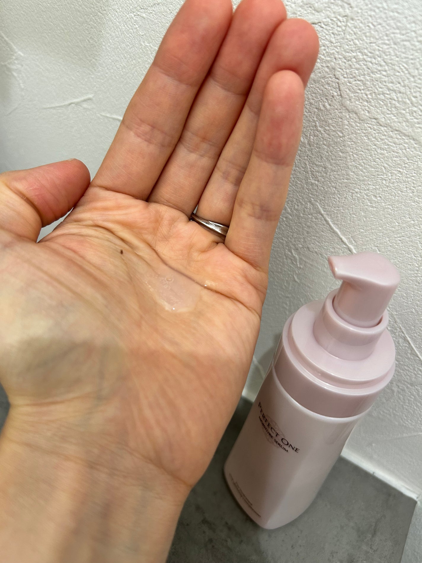 パーフェクトワン モイスチャーセラム/パーフェクトワン/オールインワン化粧品を使ったクチコミ(2枚目)