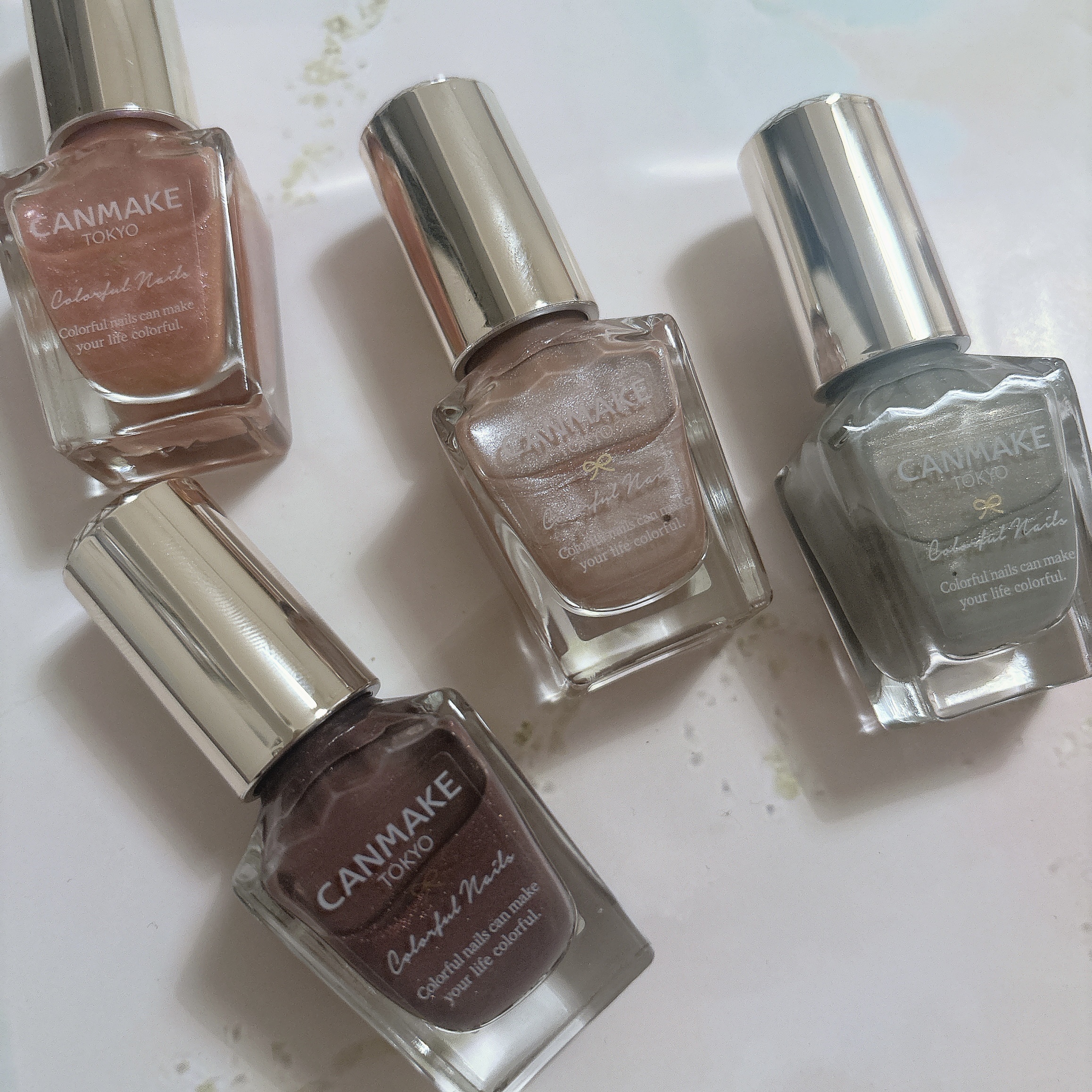 カラフルネイルズ/キャンメイク/マニキュアを使ったクチコミ（1枚目）