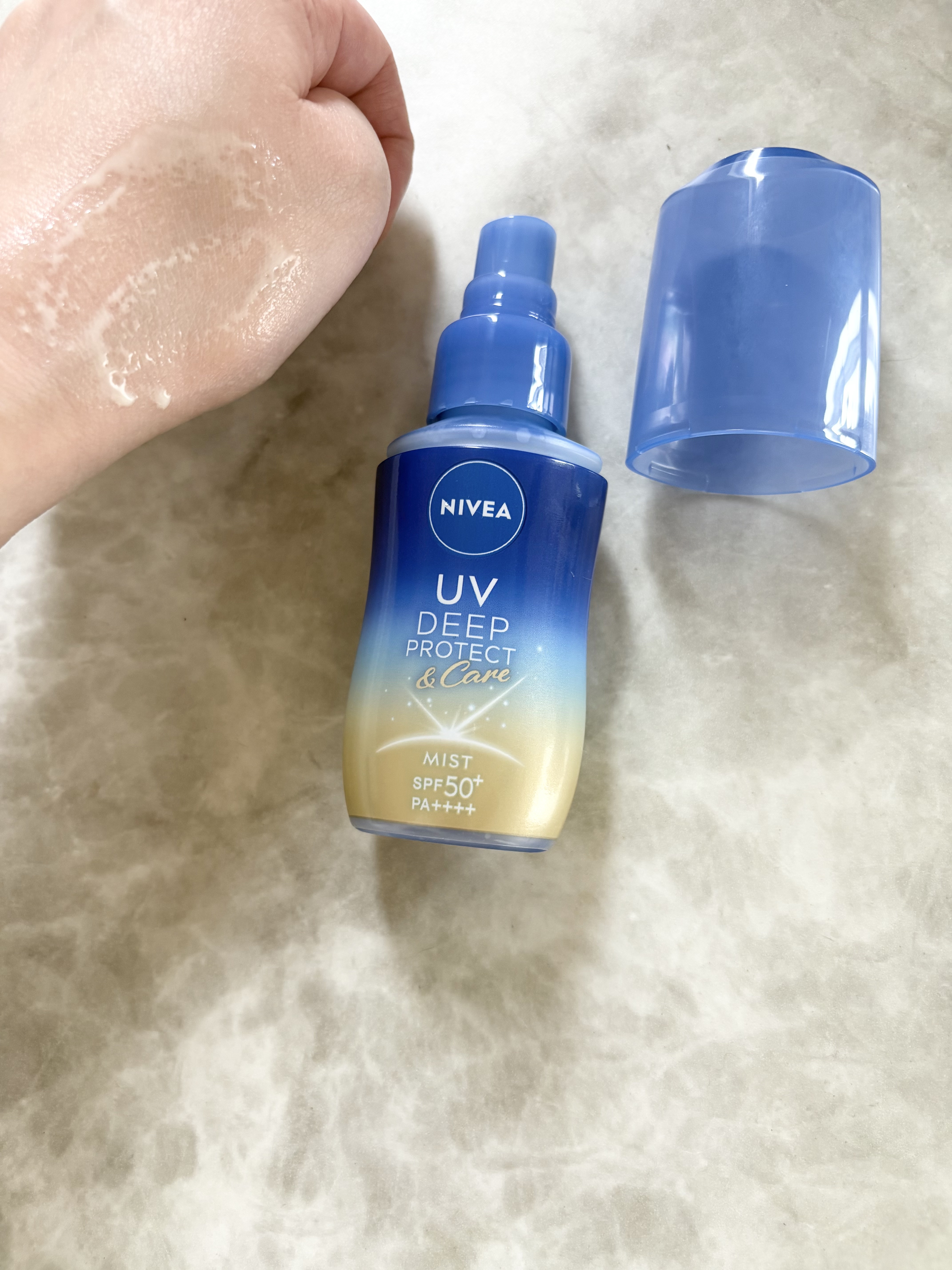 ニベアＵＶ ディーププロテクト＆ケア ミルクミスト

ベタつかず白のこりしない、日中の塗り直しに便利なミルクミスト

日やけによるシミ・そばかすを防ぎながら、肌にうるおいを与えてくれます

濡れた肌・髪にも使えるからプールや海でも大活躍