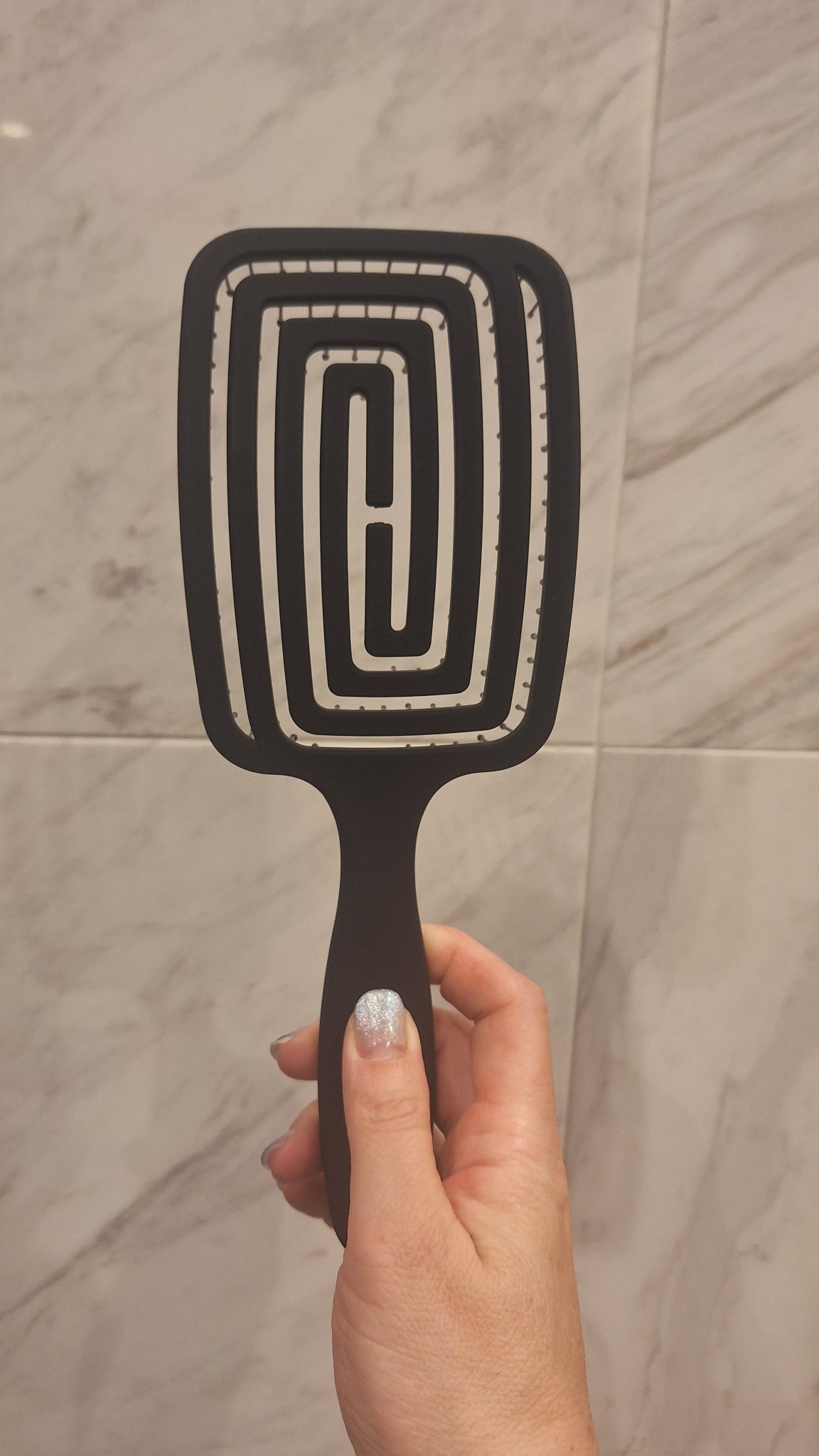 87saku ハナサク 速乾ブラシ/87saku/ヘアブラシを使ったクチコミ（2枚目）