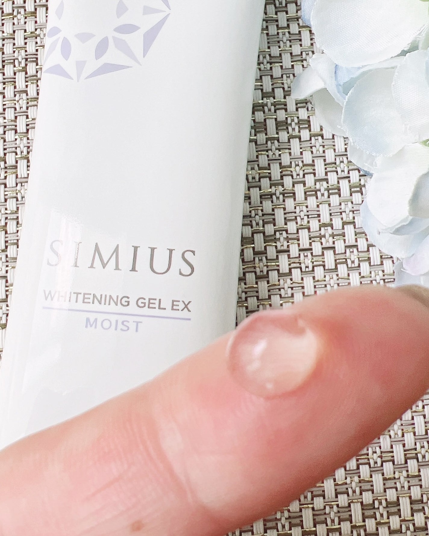 薬用ホワイトニングジェルEX モイスト(しっとり)/シミウス/オールインワン化粧品を使ったクチコミ(6枚目)