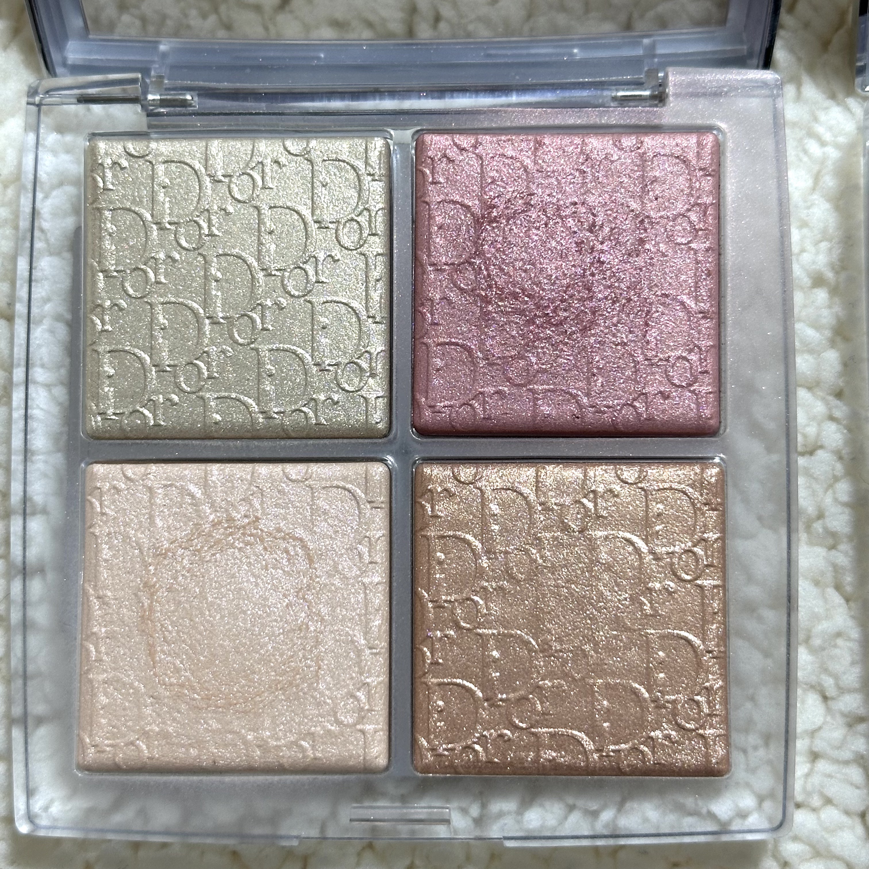 ディオール バックステージ フェイス グロウ パレット/Dior/ハイライトを使ったクチコミ（2枚目）