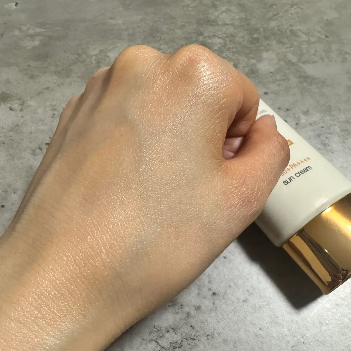 ビタカプセルエイジングケアサンクリーム/ダルバ/日焼け止め・UVケアを使ったクチコミ（3枚目）