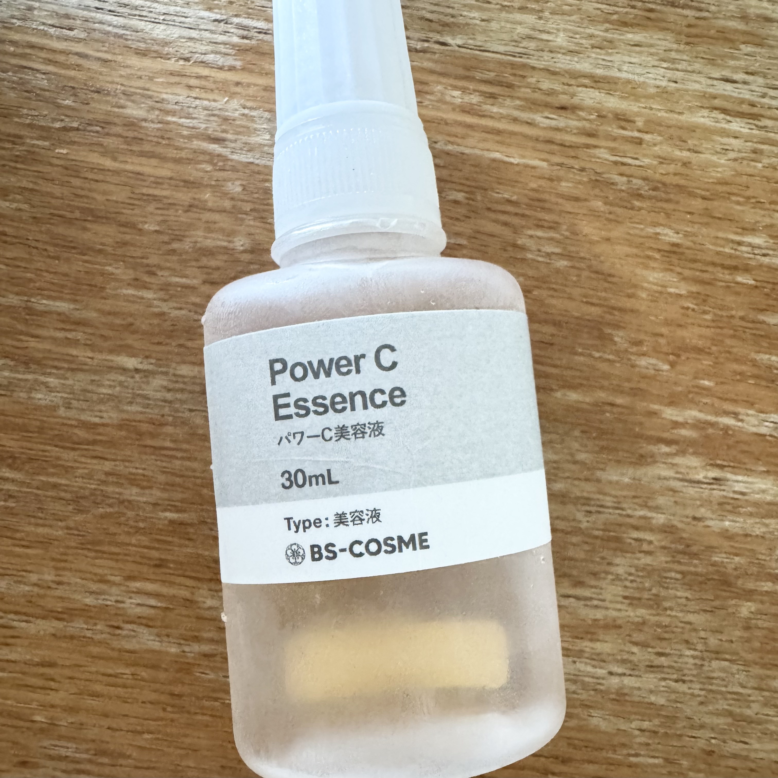 ビーエスコスメ パワーC美容液のクチコミ「夏のスキンケアに欠かせないビーエスコスメのパワーC美容液！

冷蔵庫に保存して化粧水の後に使っ.....」（1枚目）