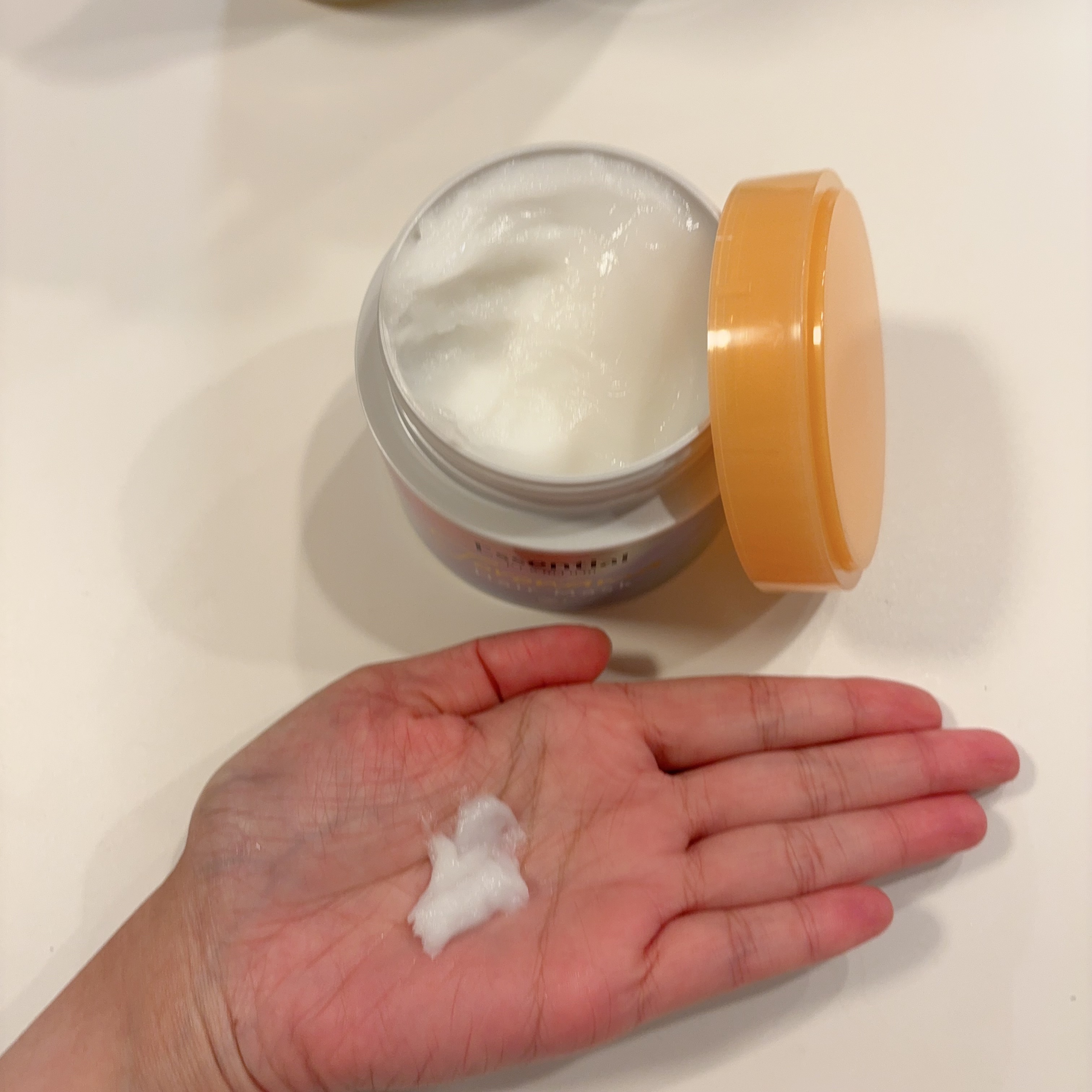 エッセンシャルプレミアム とろ生ヘアマスク/エッセンシャル/ヘアマスク・ヘアパックを使ったクチコミ（3枚目）