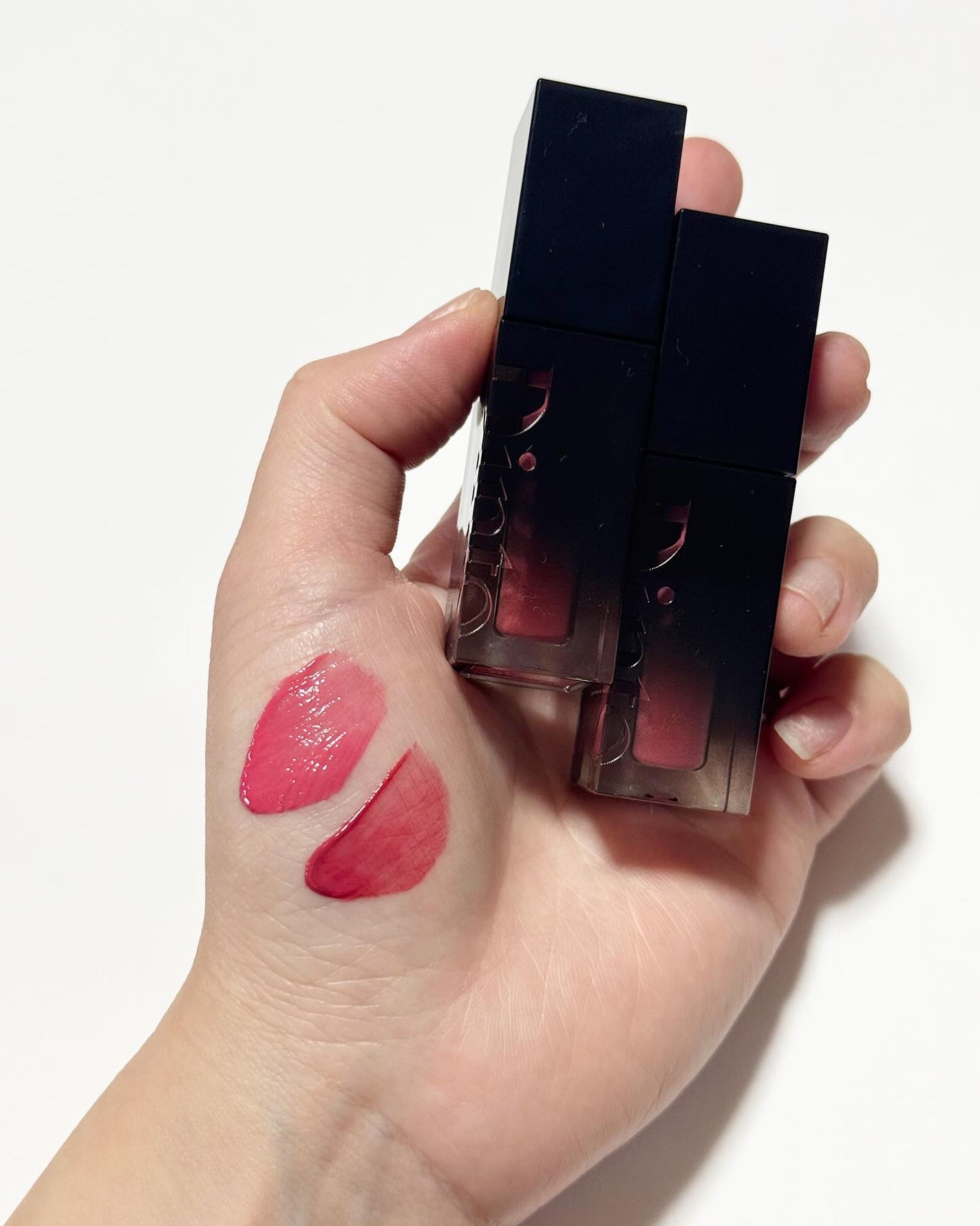 MOON on LIPS 「.🩶🩷🩶🩷🩶🩷Dintoブラーグローイリップティントガラスのよ..」(4枚目)