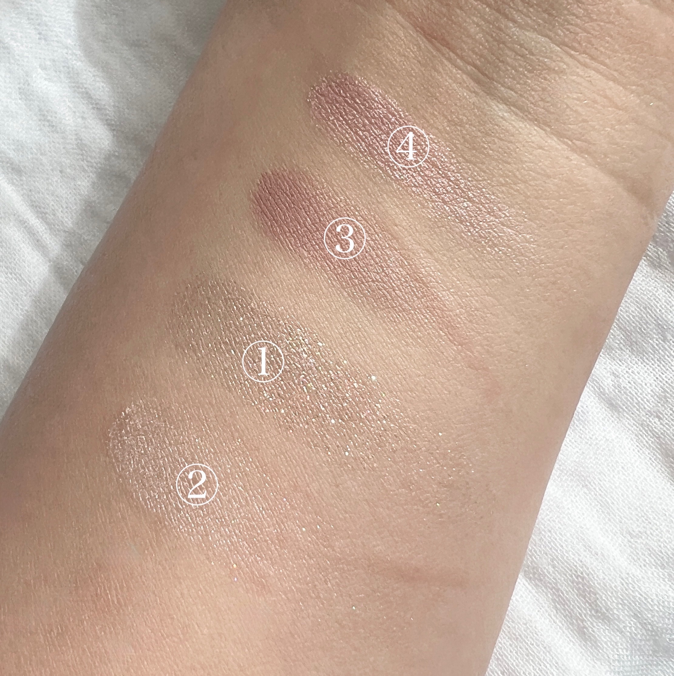 ペールトーンアイシャドウ/CEZANNE/アイシャドウを使ったクチコミ（3枚目）