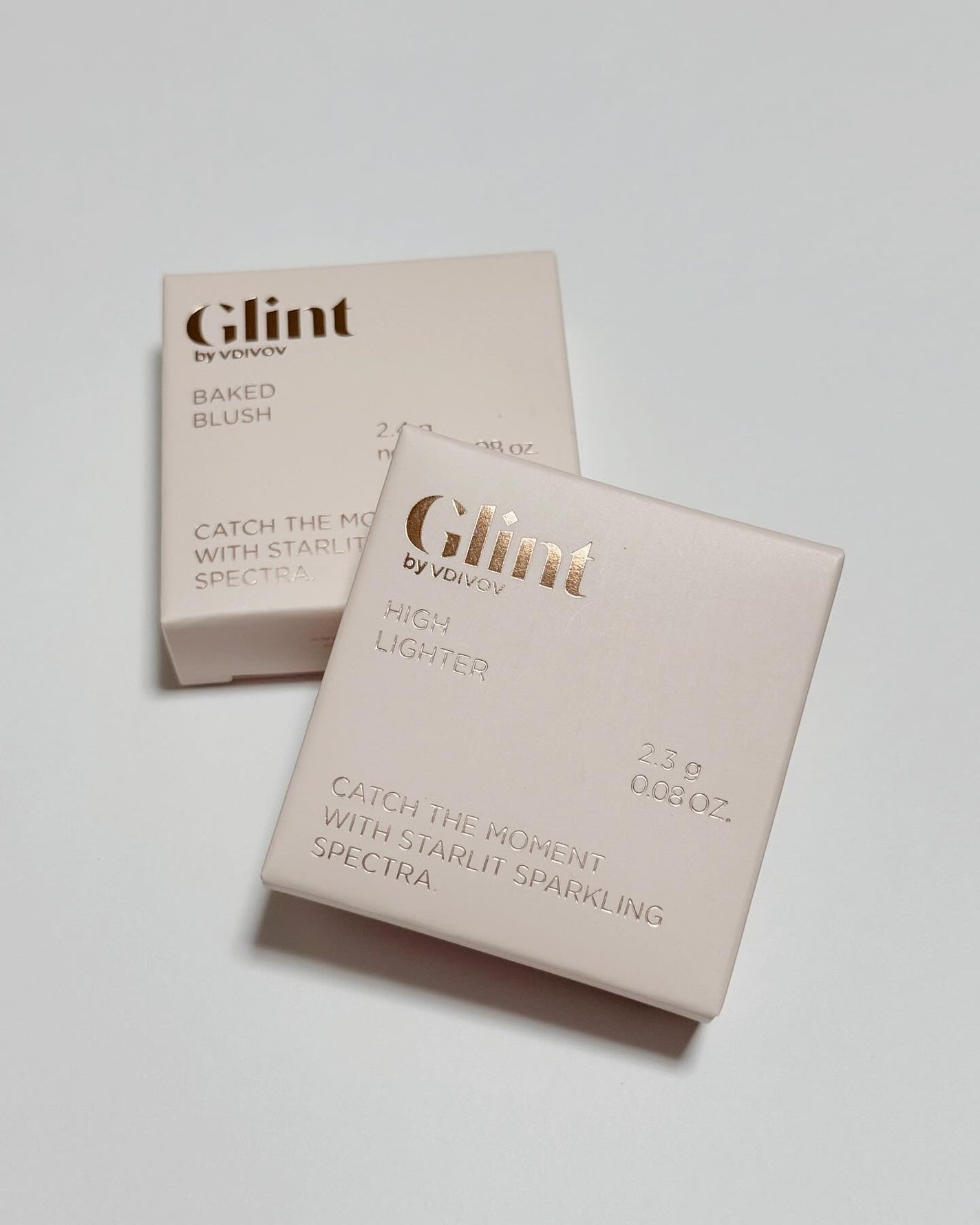 MOON on LIPS 「.🩷💞🩷💞🩷💞Glintハイライター 04ミルキームーン一見、..」(2枚目)