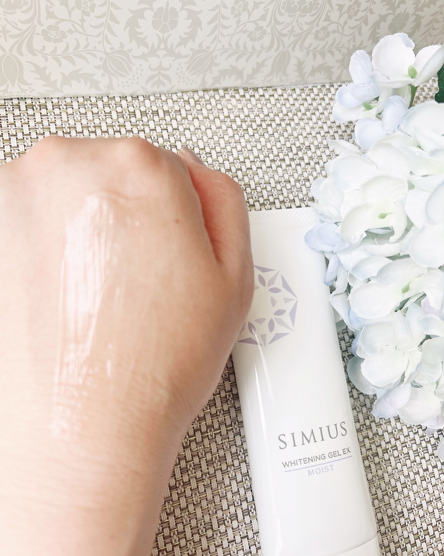 薬用ホワイトニングジェルEX モイスト(しっとり)/シミウス/オールインワン化粧品を使ったクチコミ(3枚目)