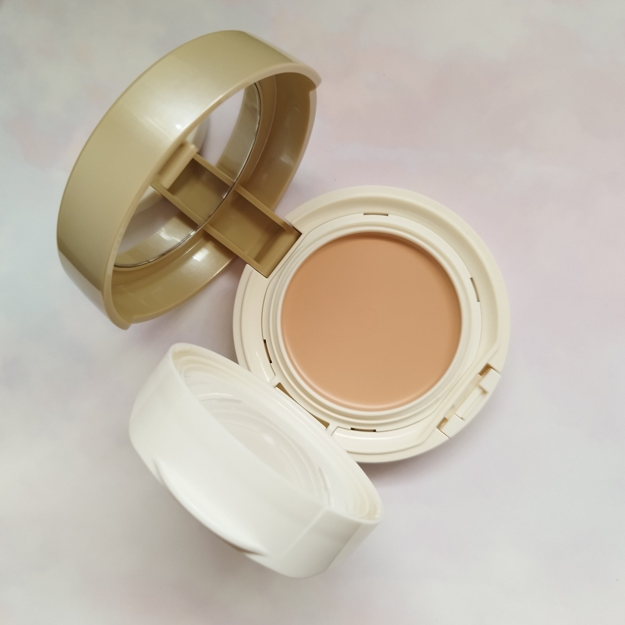 オールインワン　ビューティーパクト/アネッサ/クリーム・エマルジョンファンデーションを使ったクチコミ（2枚目）