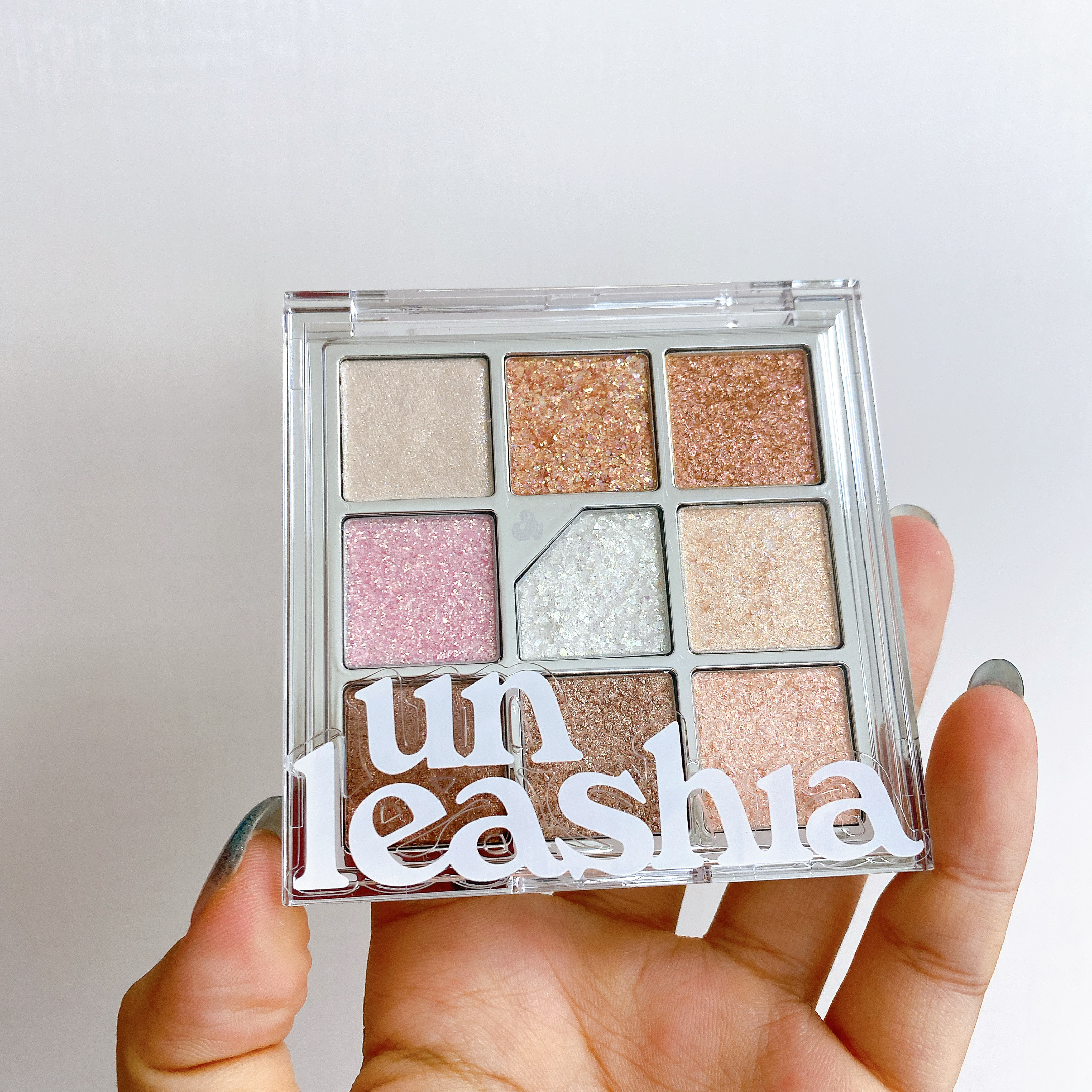 グリッターペディアアイパレット/unleashia/アイシャドウパレットを使ったクチコミ（1枚目）