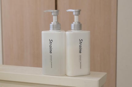 ストレートシャンプー/ストレートトリートメント ホワイトブロッサムの香り/Straine/市販シャンプーを使ったクチコミ(1枚目)