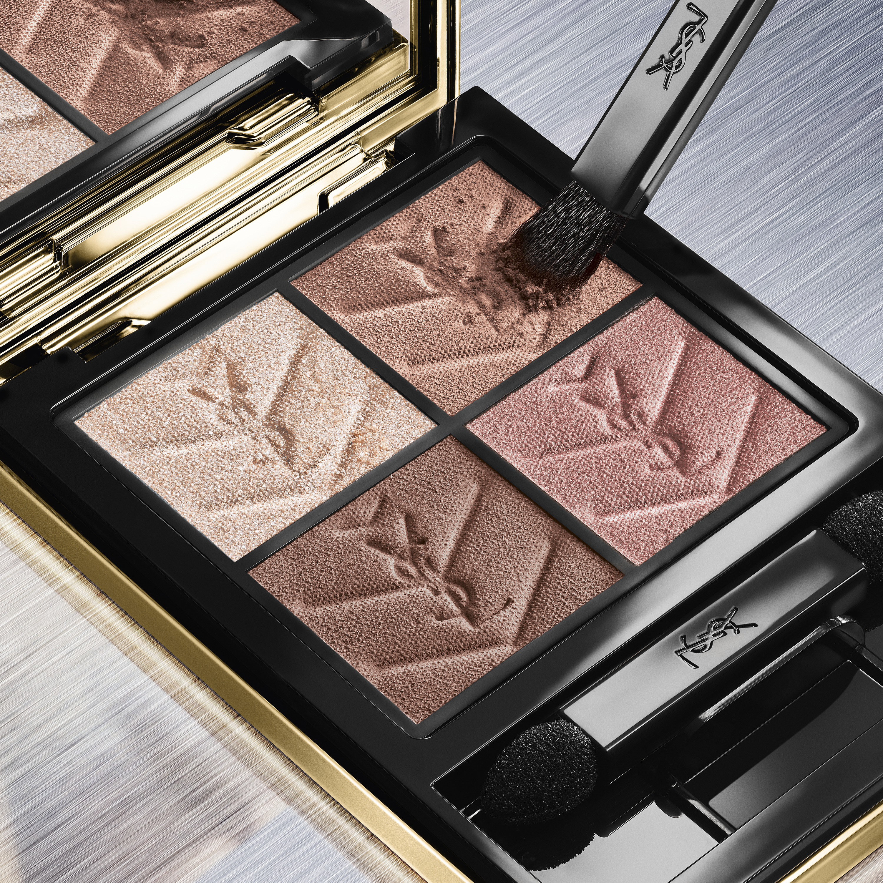 クチュール ミニ クラッチ/YVES SAINT LAURENT BEAUTE/アイシャドウパレットを使ったクチコミ（1枚目）