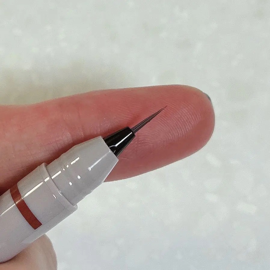 くれ竹 お化粧ふでぺん 眉毛用 毛筆極細/くれ竹 /リキッドアイブロウを使ったクチコミ（2枚目）