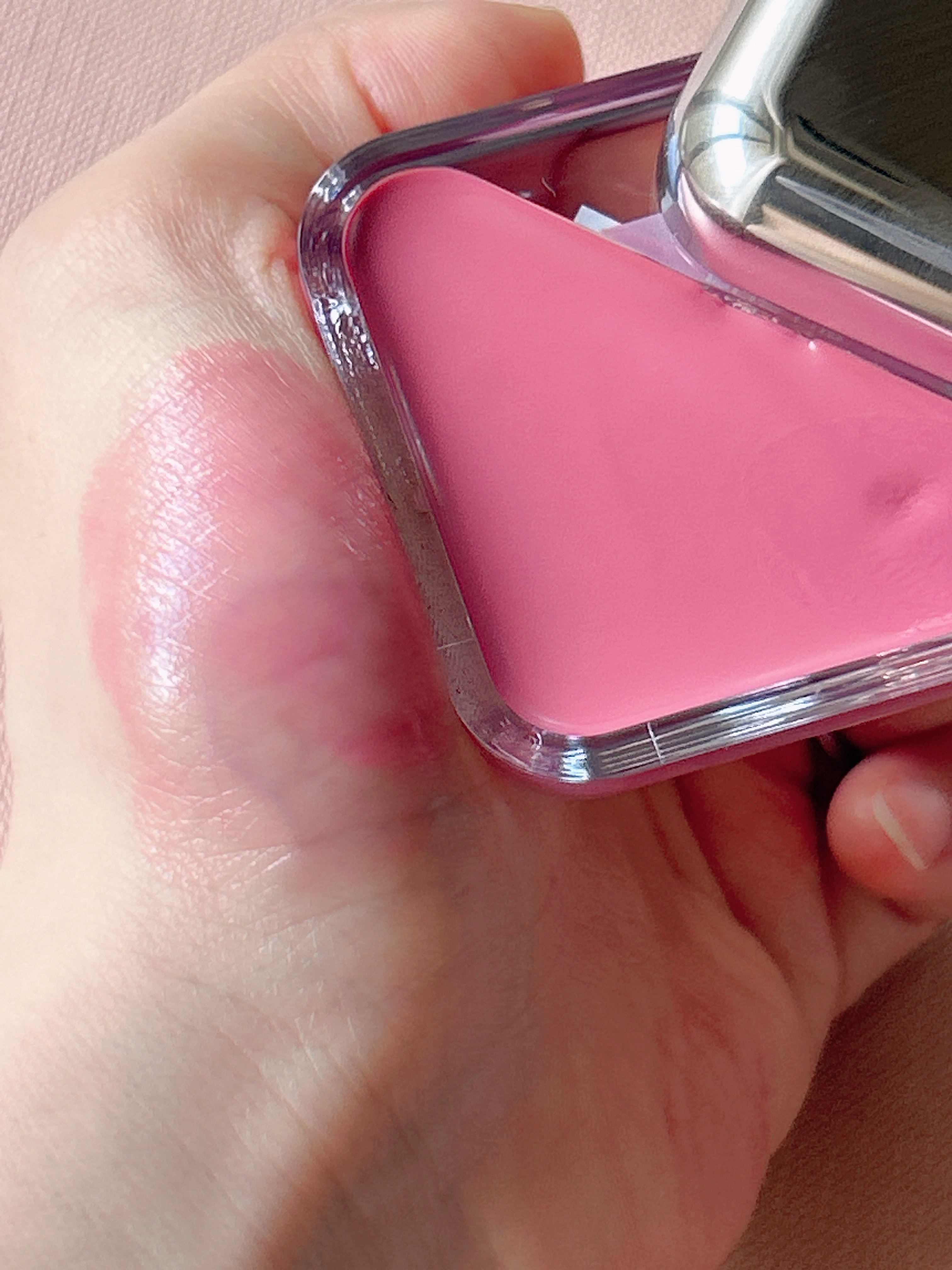 エッセンシャル リップチーク タップ/CLIO/ジェル・クリームチークを使ったクチコミ（3枚目）