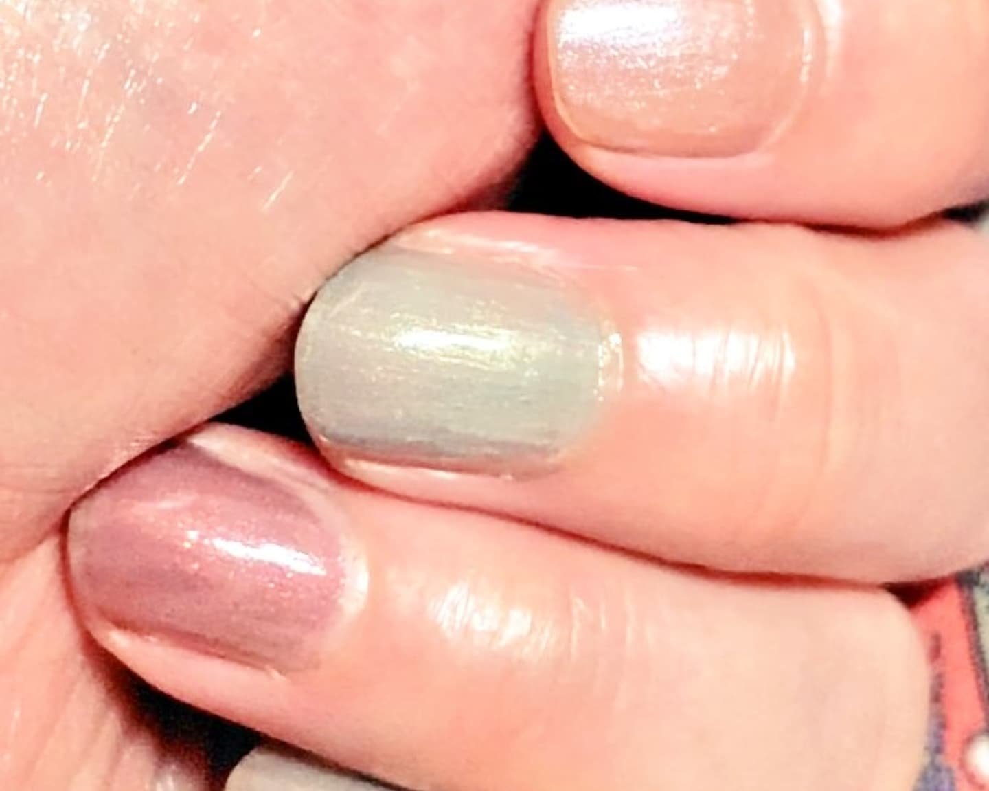 カラフルネイルズ/キャンメイク/マニキュアを使ったクチコミ（2枚目）