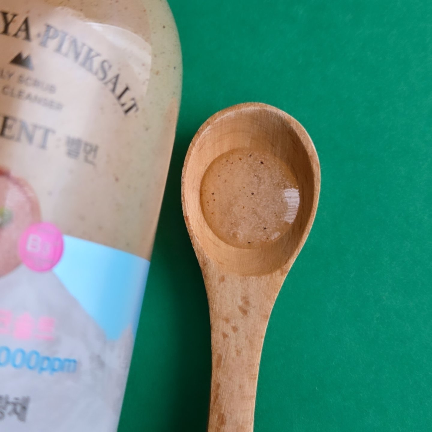 ヴェールメント ナチュラルスパ スクラブ ボディソープ/ON: THE BODY/ボディソープを使ったクチコミ（2枚目）