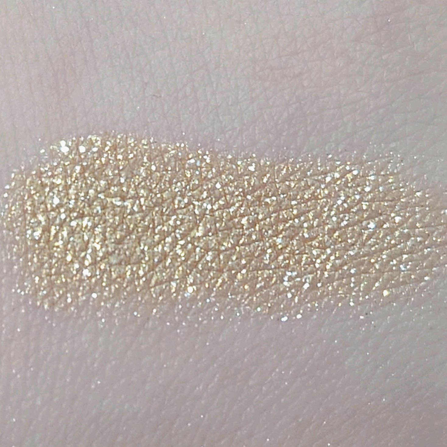 ゴールドラッシュ アイシャドー/NARS/単色アイシャドウを使ったクチコミ（2枚目）